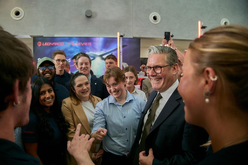 PM-Luton-visit-978_960640